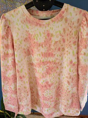 Logo by Lori Goldstein. French terry top. Medium! Super Soft New!
